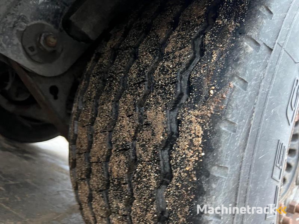 Stas S300ZX Tri/A Walking Floor