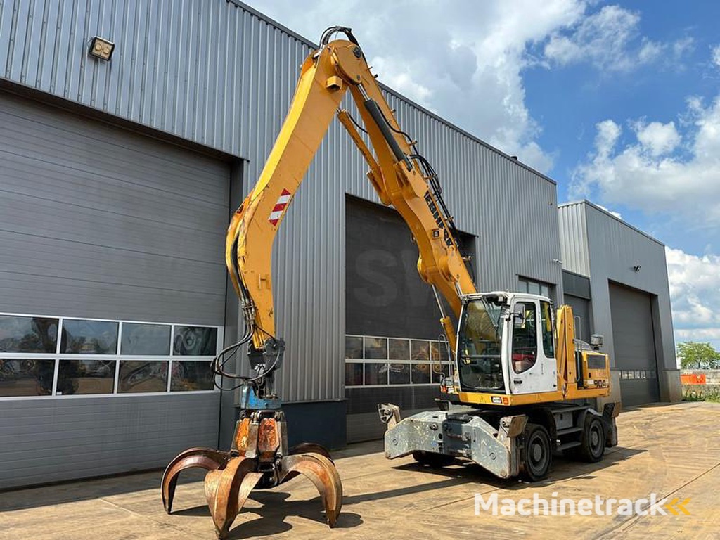 Liebherr A904C-Material-Handler