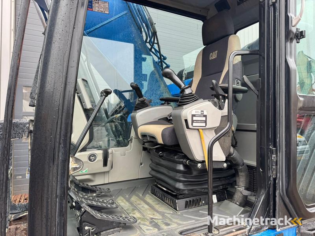 Caterpillar 320E-LRR