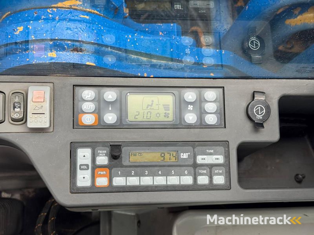 Caterpillar 320E-LRR