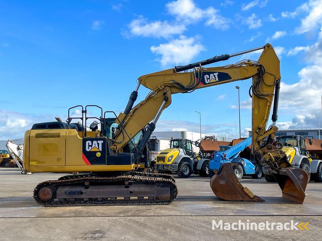 Caterpillar 324E