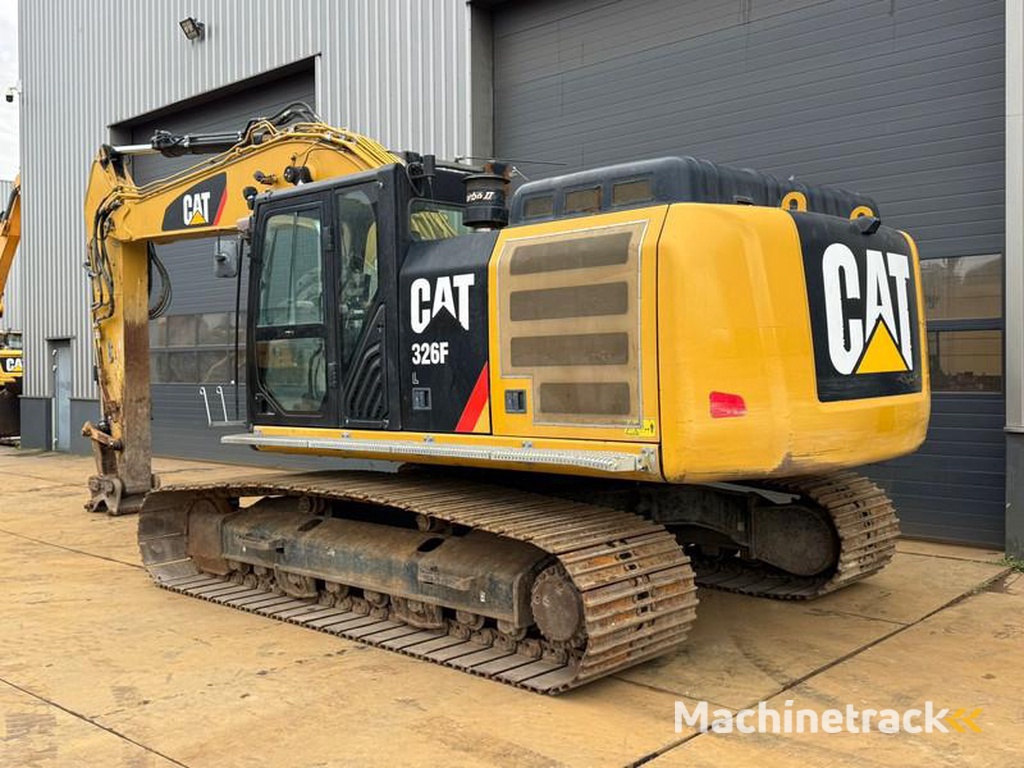 Caterpillar 326F-L