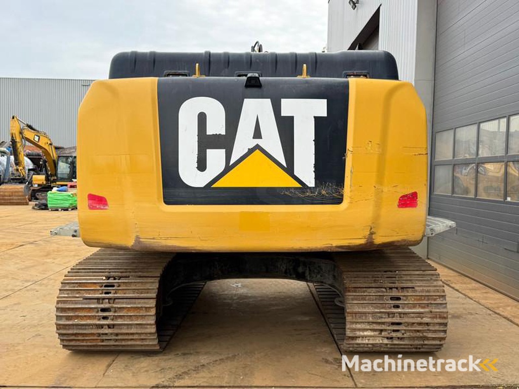 Caterpillar 326F-L