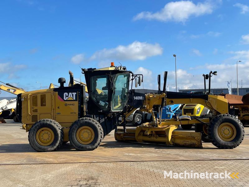 Caterpillar 140M2