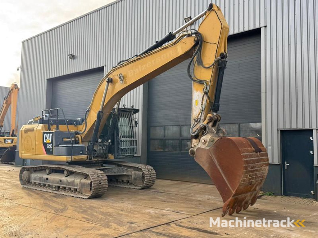 Caterpillar 329E
