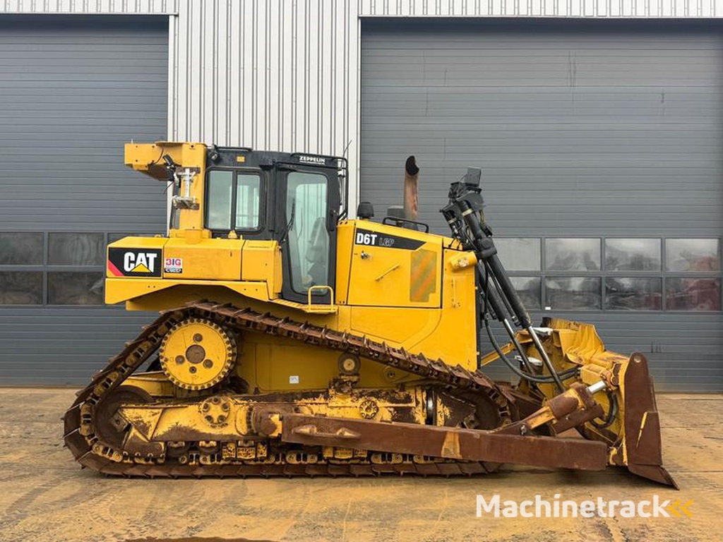 Caterpillar D6T LGP