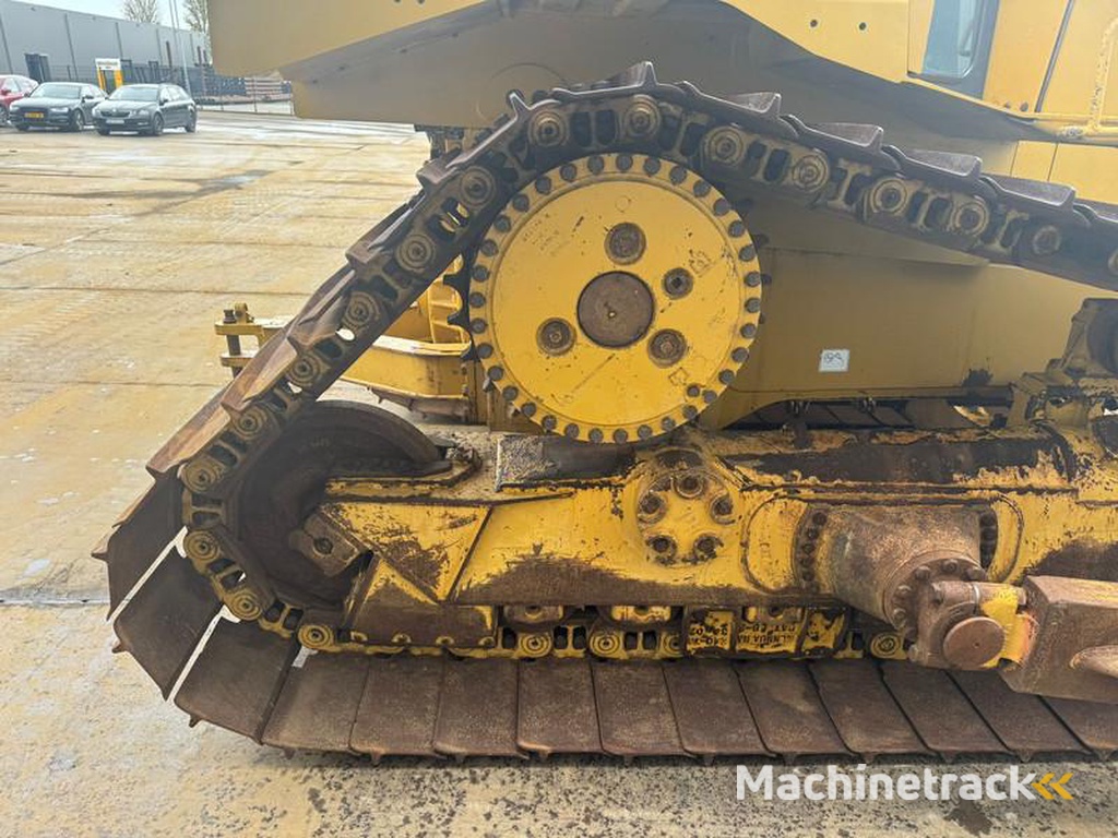 Caterpillar D6T LGP