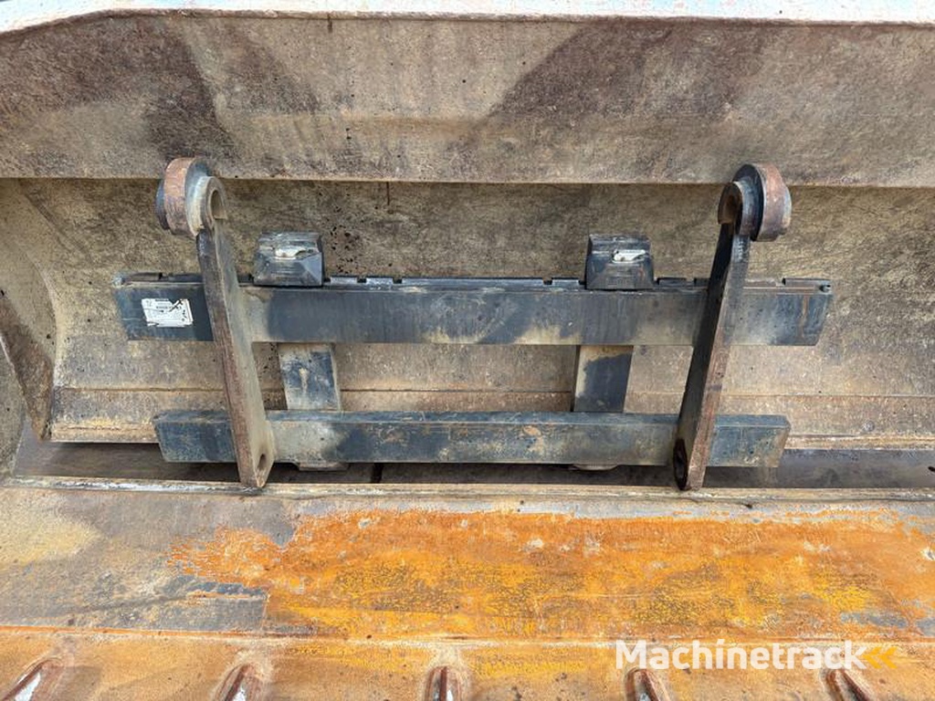 Kramer 8155-Forks-bucket