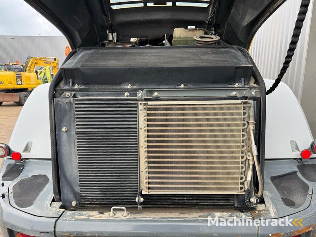 Kramer 8155-Forks-bucket