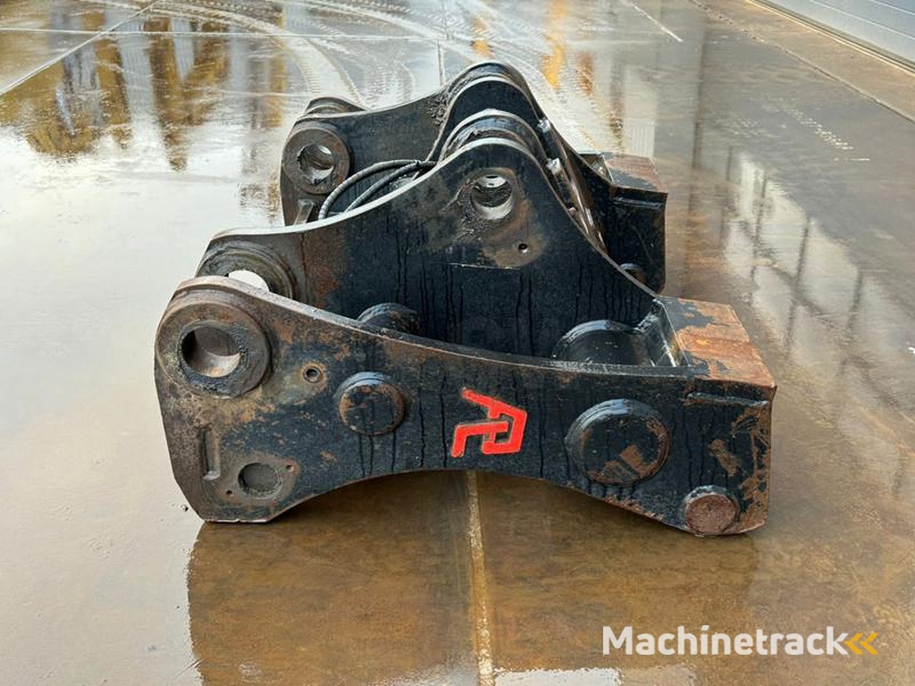 Pladdet Quick-Coupler-fits-CAT-980-980M-980K-SWLUNDBL150