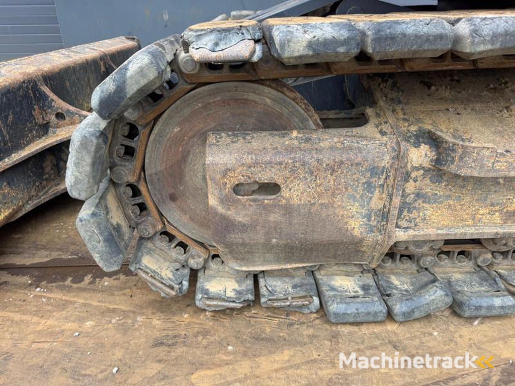 Komatsu PC138US-Tripple-boom-blade