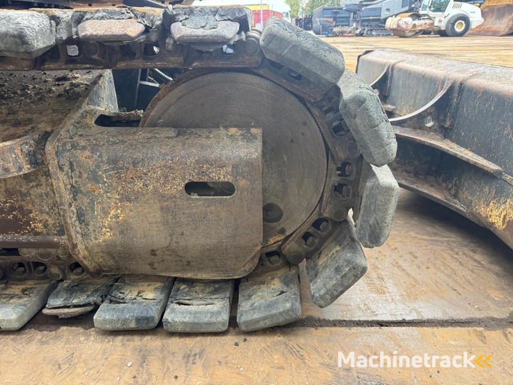 Komatsu PC138US-Tripple-boom-blade