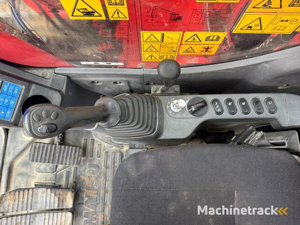 Komatsu PC138US-Tripple-boom-blade