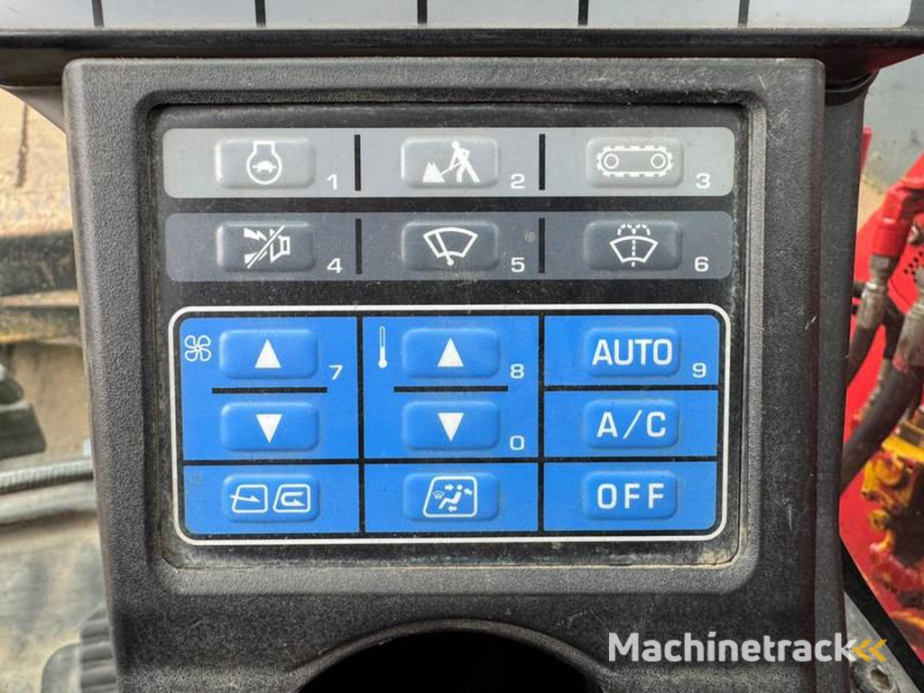 Komatsu PC138US-Tripple-boom-blade