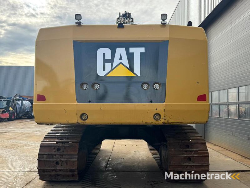 Caterpillar 374FL