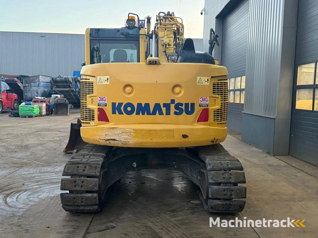 Komatsu PC138-11