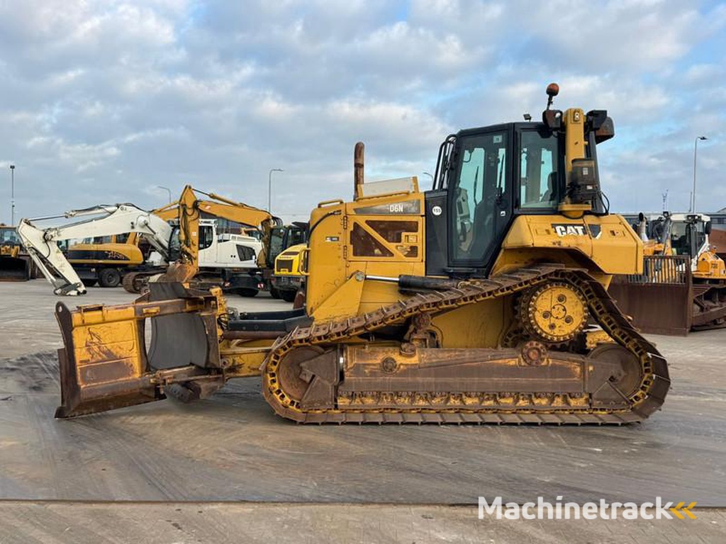 Caterpillar D6N LGP