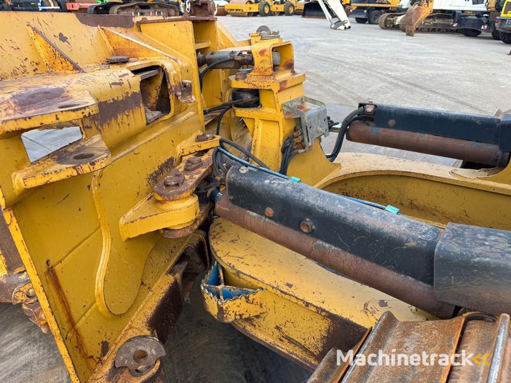 Caterpillar D6N LGP