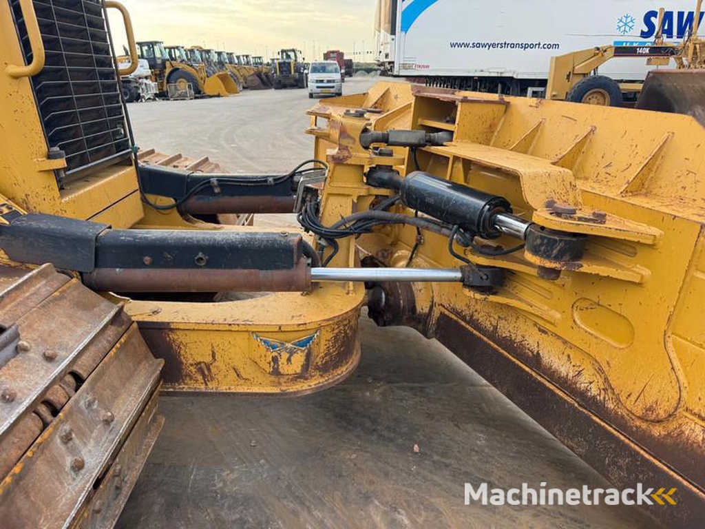 Caterpillar D6N LGP