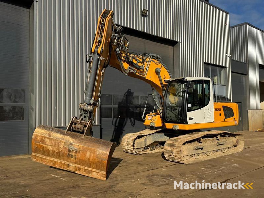 Liebherr R920LC
