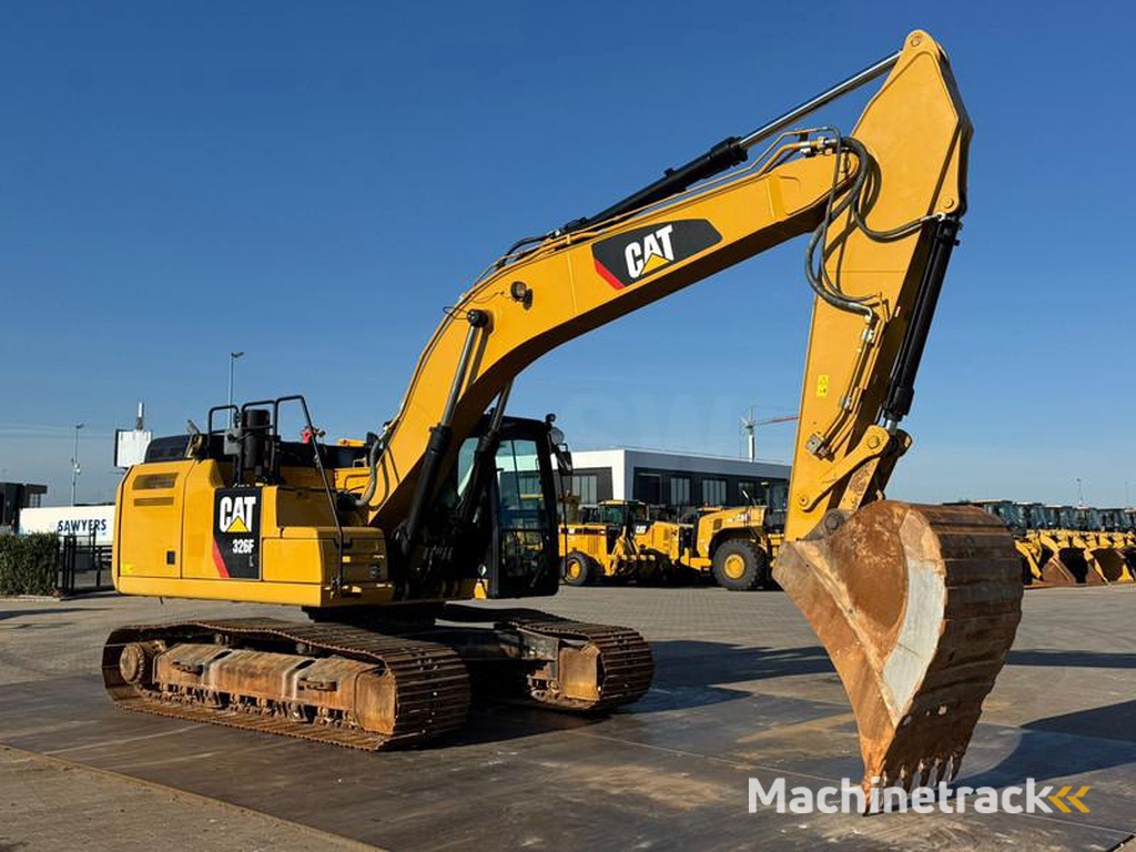 Caterpillar 326FL