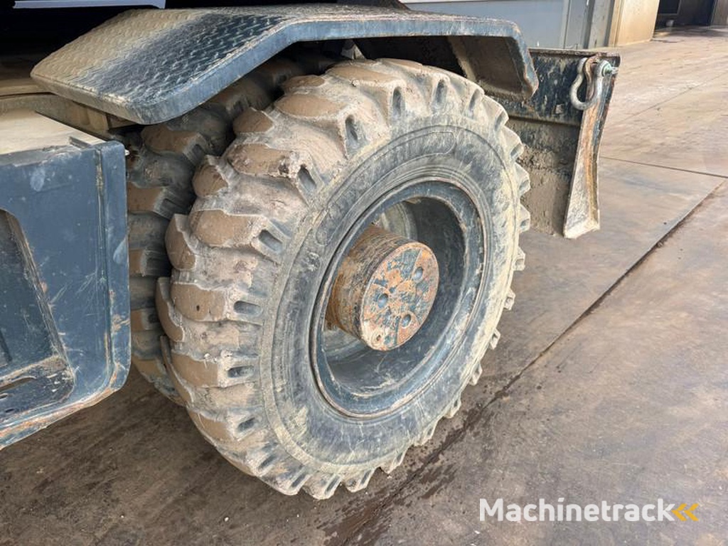 Hyundai Robex-180W-9A