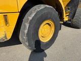 Thumbnail of Caterpillar 735
