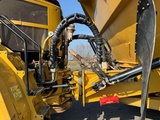 Thumbnail of Caterpillar 735