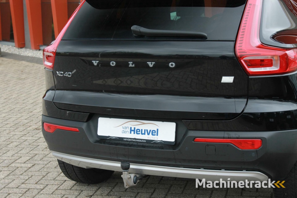 Volvo XC40 T4 Recharge Inscription | Leder | Trekhaak | 19 Inch | Keyless