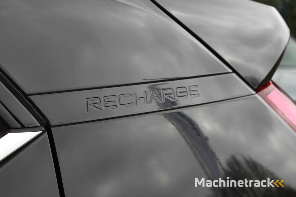 Volvo XC40 T4 Recharge Inscription | Leder | Trekhaak | 19 Inch | Keyless