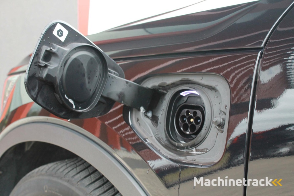 Volvo XC40 T4 Recharge Inscription | Leder | Trekhaak | 19 Inch | Keyless