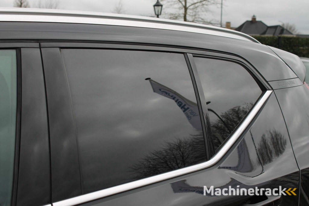 Volvo XC40 T4 Recharge Inscription | Leder | Trekhaak | 19 Inch | Keyless