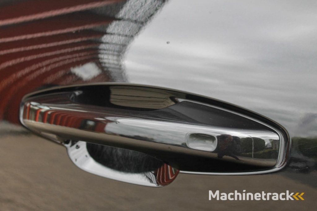 Volvo XC40 T4 Recharge Inscription | Leder | Electr. Stoelen | Parkeercamera | Stoelverwarming | Keyless