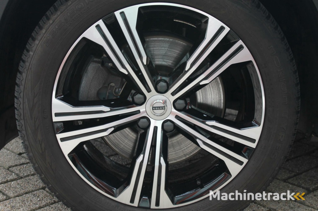 Volvo XC40 T4 Recharge Inscription | Leder | Electr. Stoelen | Parkeercamera | Stoelverwarming | Keyless