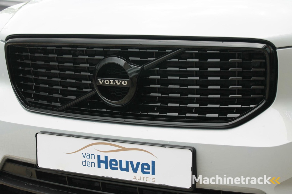 Volvo XC40 T4 Recharge R-Design | Parkeercamera | Stoelverwarming | Leder | Electr. Stoelen | Glossy Black | Keyless