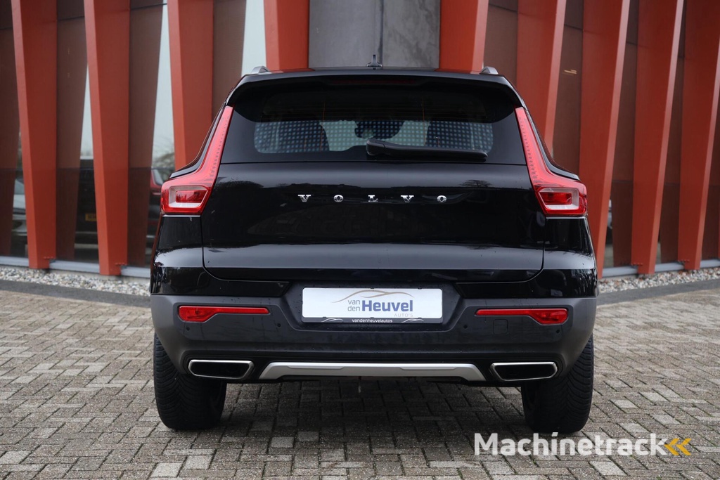 Volvo XC40 T3 Inscription | Parkeercamera | Stoelverwarming | Leder | Trekhaak