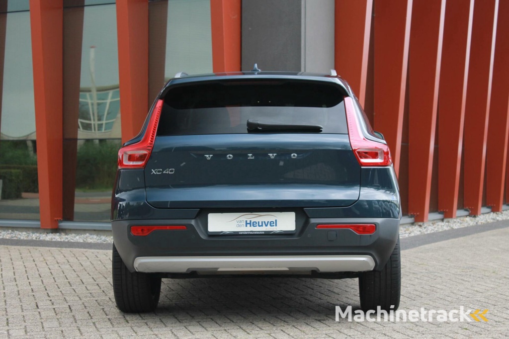 Volvo XC40 T4 Recharge Inscription | Stoelverwarming | Leder | Parkeercamera | Keyless