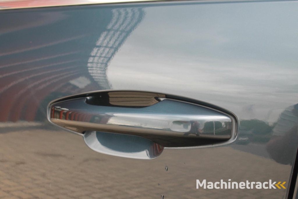 Volvo XC40 T4 Recharge Inscription | Stoelverwarming | Leder | Parkeercamera | Keyless