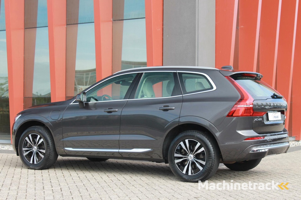 Volvo XC60 T6 Recharge AWD Inscription | Longe Range | Panoramadak | Stoelverwarming | Parkeercamera | Keyless