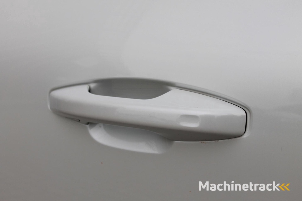 Volvo XC40 T4 Recharge R-Design | Parkeercamera | Glossy Black | Keyless