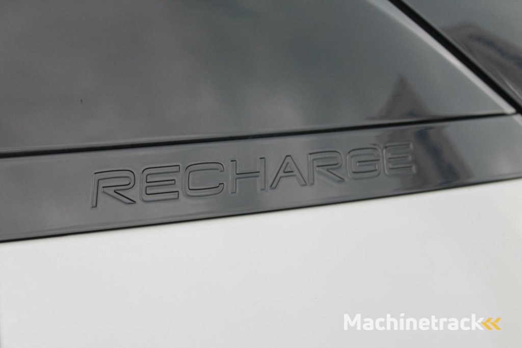 Volvo XC40 T4 Recharge R-Design | Parkeercamera | Glossy Black | Keyless