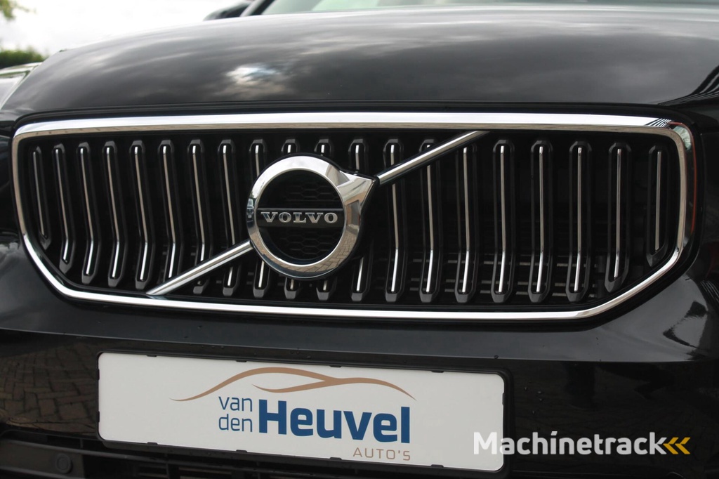 Volvo XC40 T4 Recharge Inscription | Trekhaak | Leder | Parkeercamera | Keyless