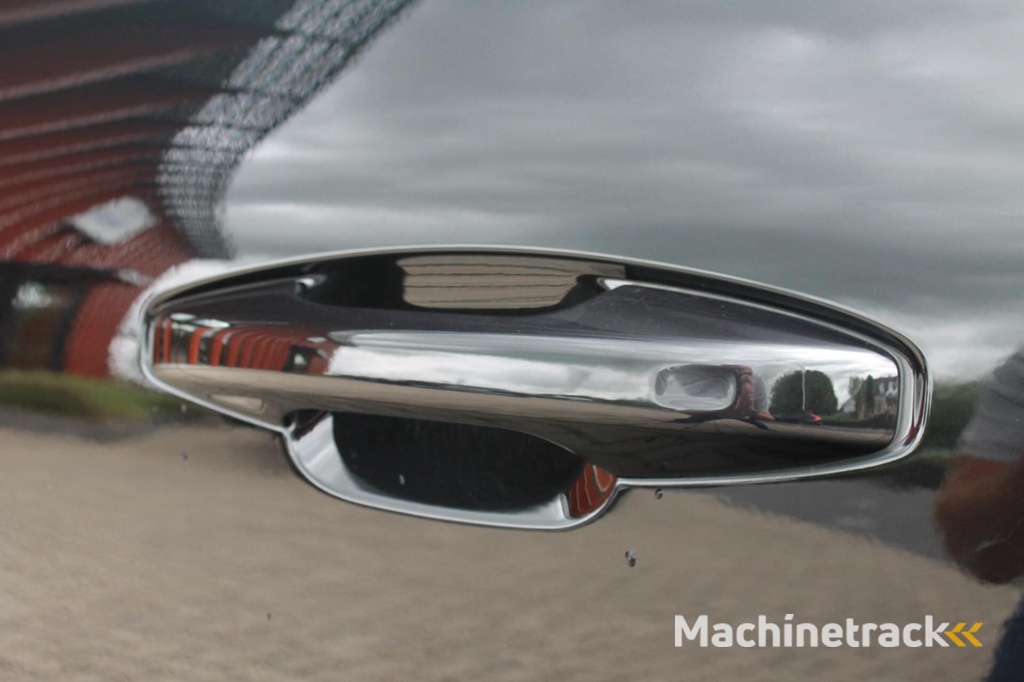 Volvo XC40 T4 Recharge Inscription | Trekhaak | Leder | Parkeercamera | Keyless