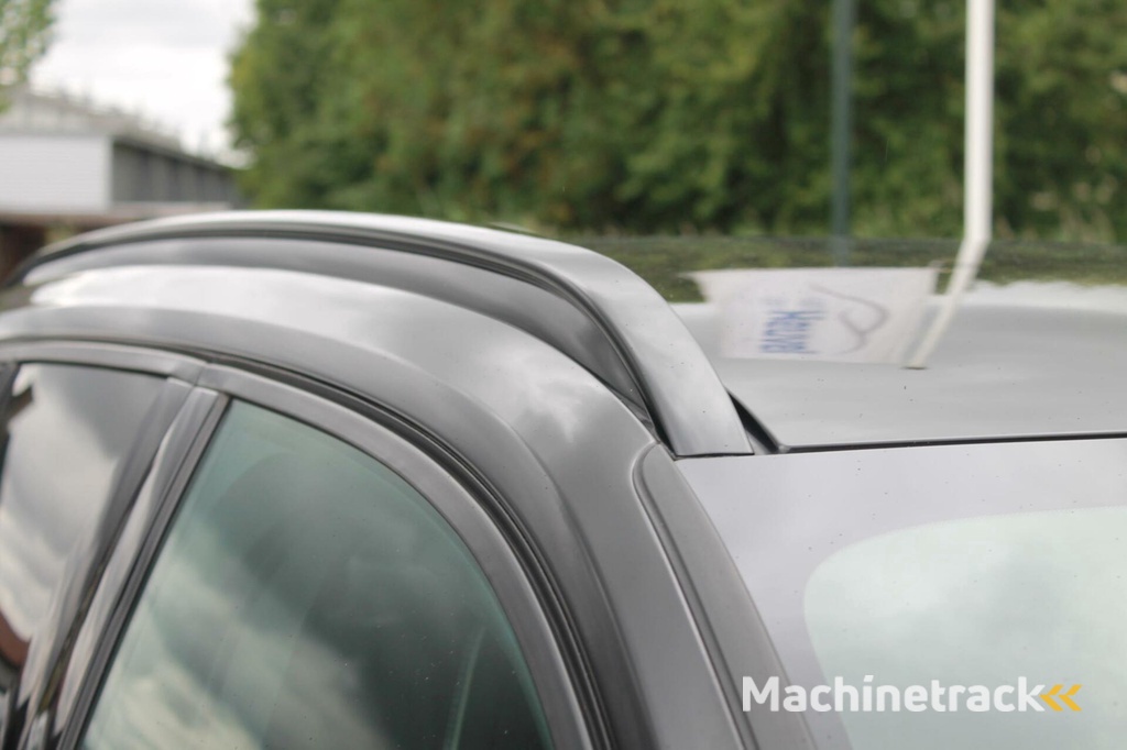 Volvo XC40 T5 Recharge R-Design | Pilot Assist | BLIS | Parkeercamera | 20 INCH | Memory Stoelen | Glossy Black | Keyless