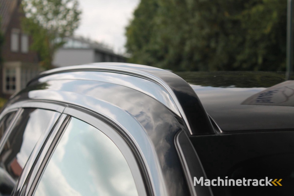 Volvo XC40 T5 Recharge R-Design | Black Edition | Leder | Parkeercamera | Stoelverwarming | Pilot Assist | Keyless