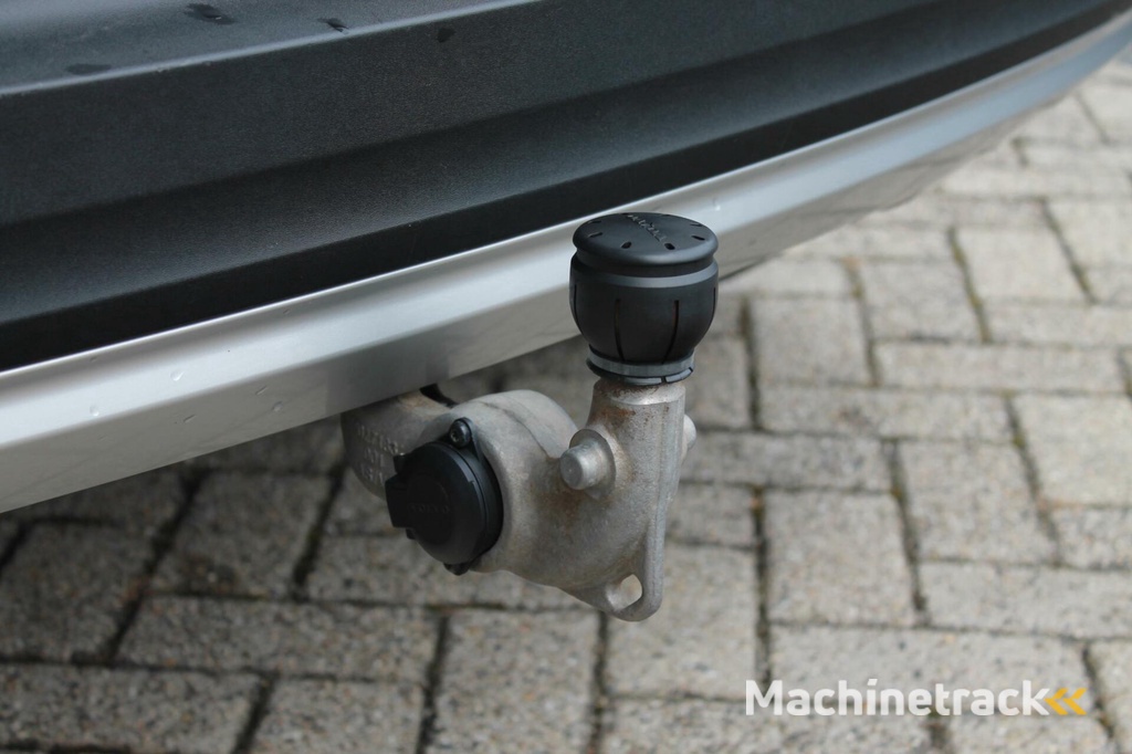 Volvo XC40 T4 Recharge Inscription Expression | Parkeercamera | Stoelverwarming | Trekhaak I Keyless