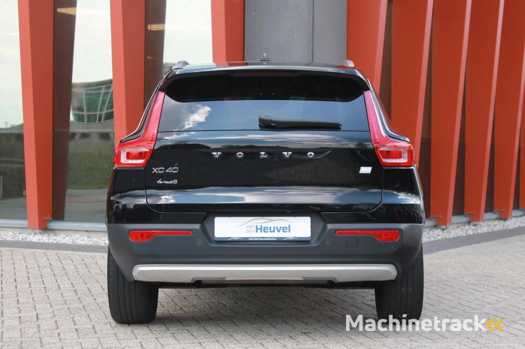Volvo XC40 T5 Recharge Business Pro | Panoramadak | Parkeercamera | Harman / Kardon | BLIS | Keyless