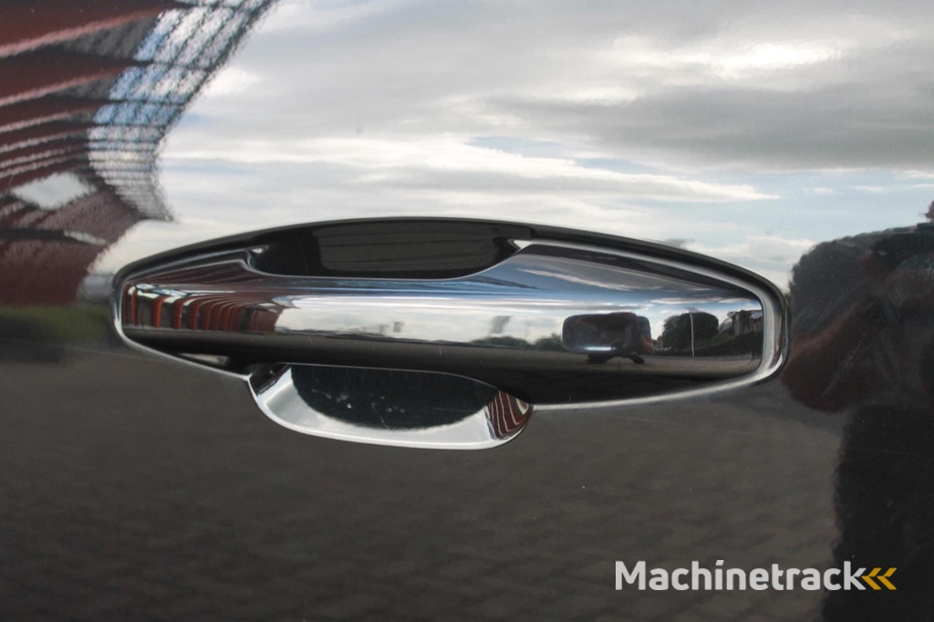 Volvo XC40 T5 Recharge Business Pro | Panoramadak | Parkeercamera | Harman / Kardon | BLIS | Keyless