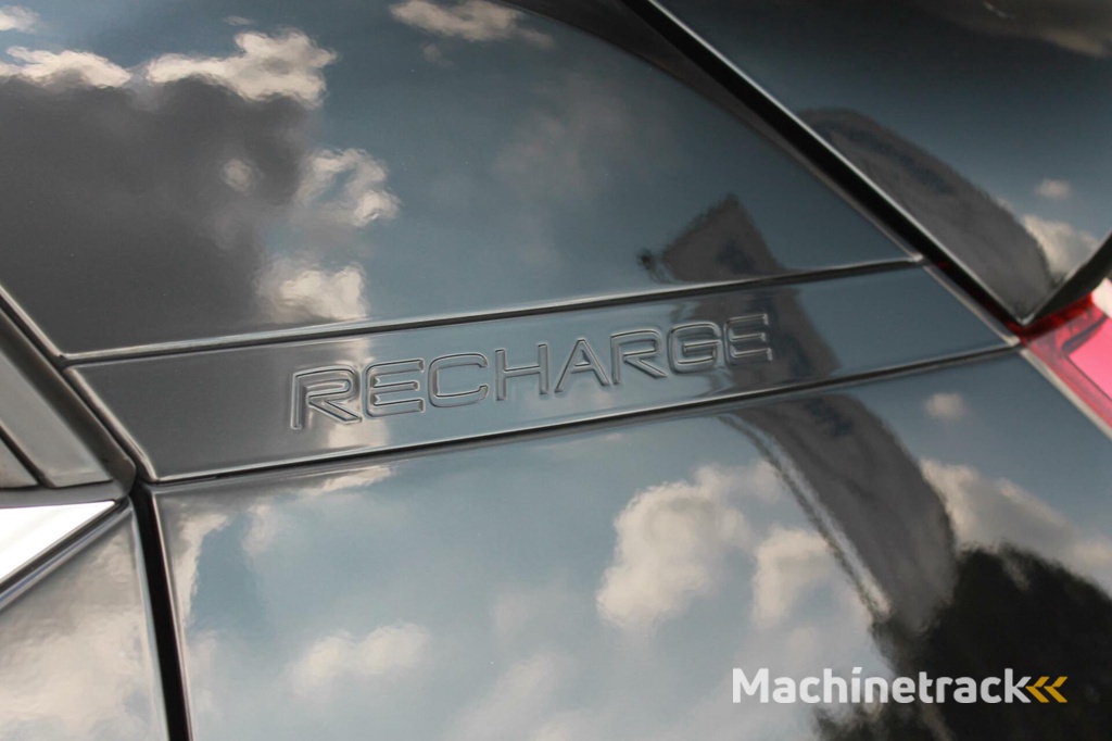 Volvo XC40 T5 Recharge Business Pro | Panoramadak | Parkeercamera | Harman / Kardon | BLIS | Keyless