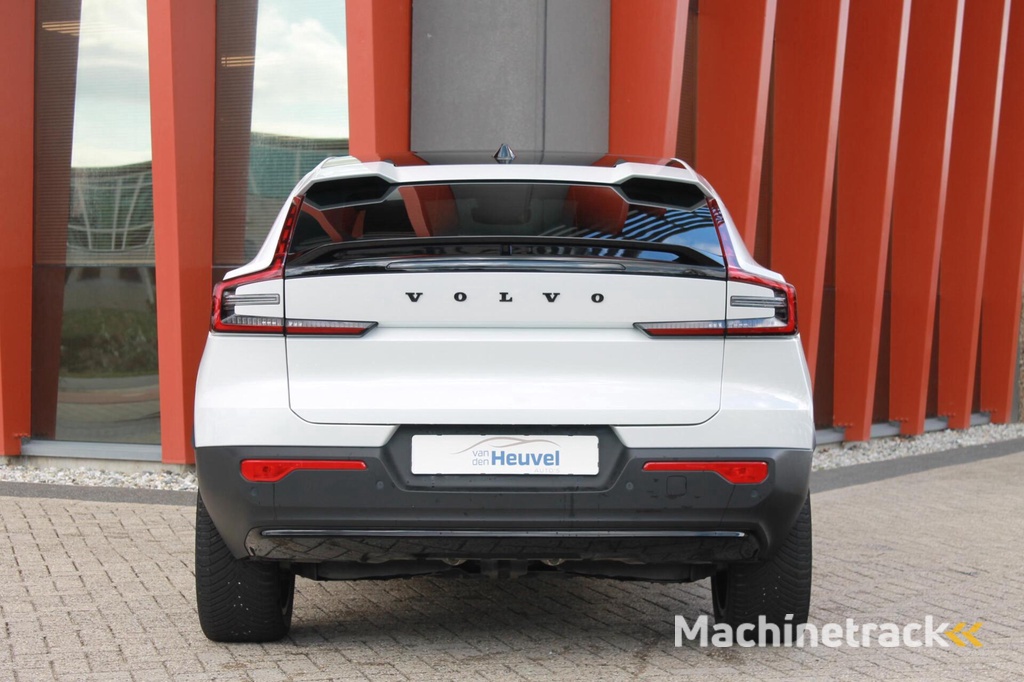 Volvo C40 Recharge Twin Ultimate 78 kWh| Stoelverwarming | 360° Camera | Panoramadak | BLIS | Pilot Assist | Full Electric | Zero-emissie